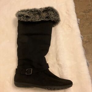 Report Womens Black Faux Fur Knee-High Fashion Wedge Boots - Size 8